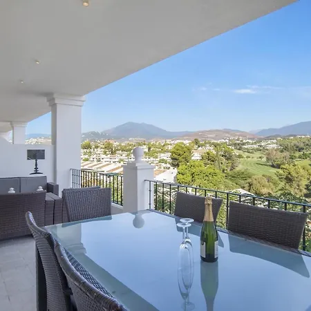 2 Bedroom Next To Porto Marbella