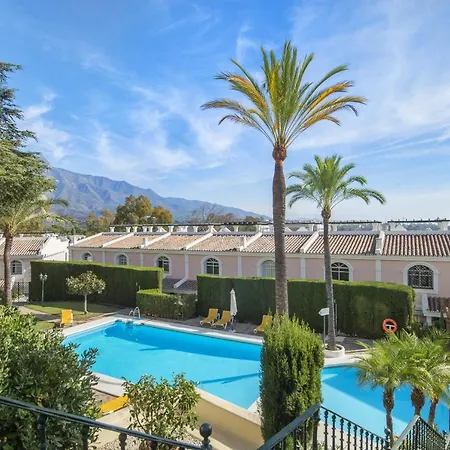 2 Bedroom Next To Porto Apartment Marbella