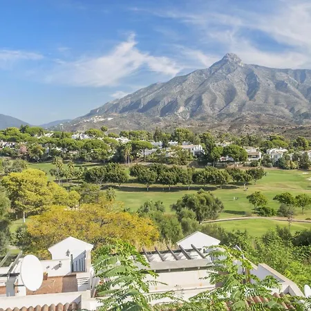 2 Bedroom Next To Porto Apartment Marbella